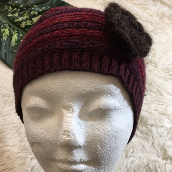 Accessories - Gorgeous warm stocking cap for woman